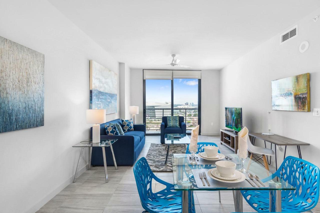 Bluebird Suites Downtown/Brickell Doral Bagian luar foto