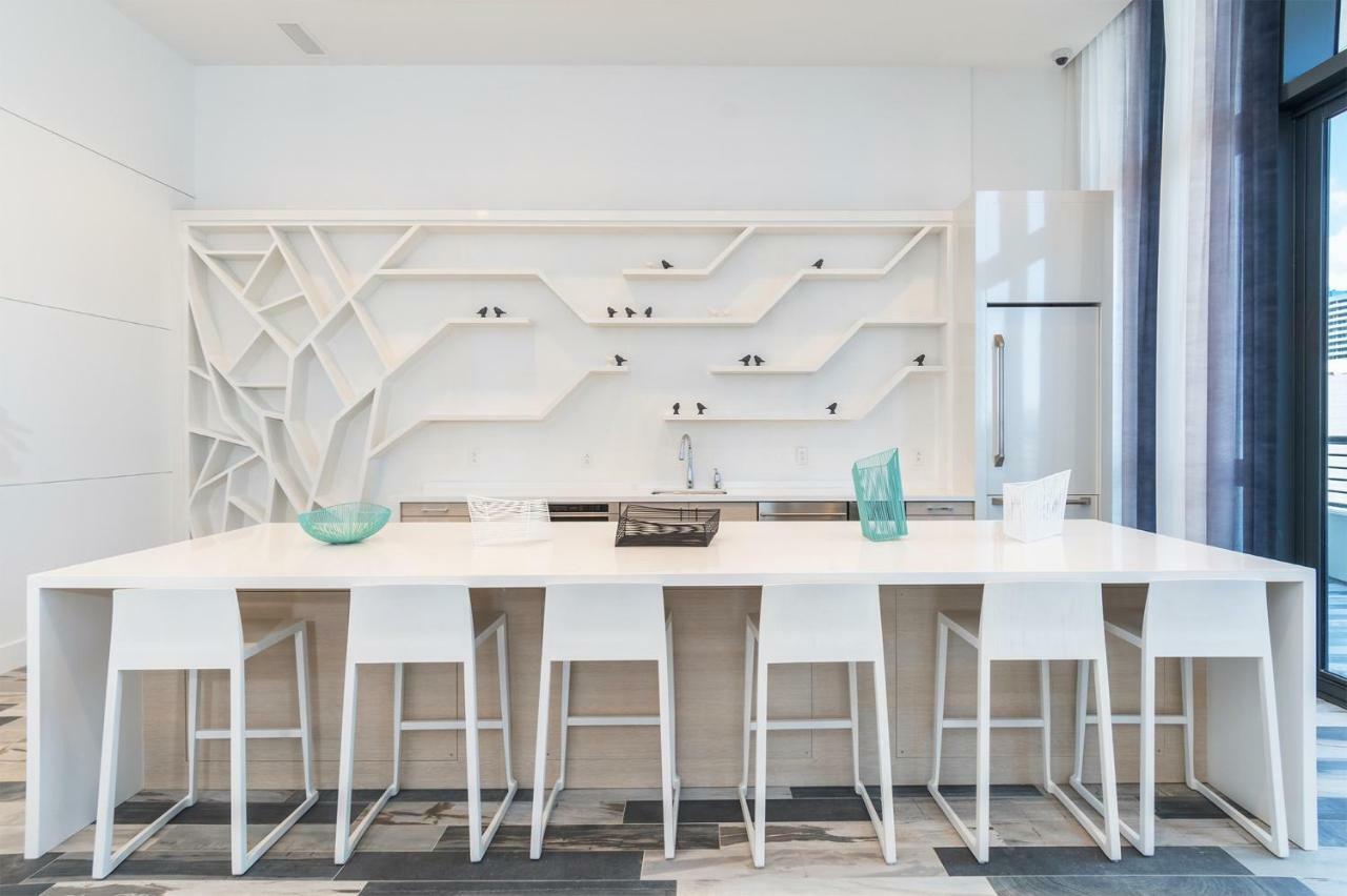 Bluebird Suites Downtown/Brickell Doral Bagian luar foto